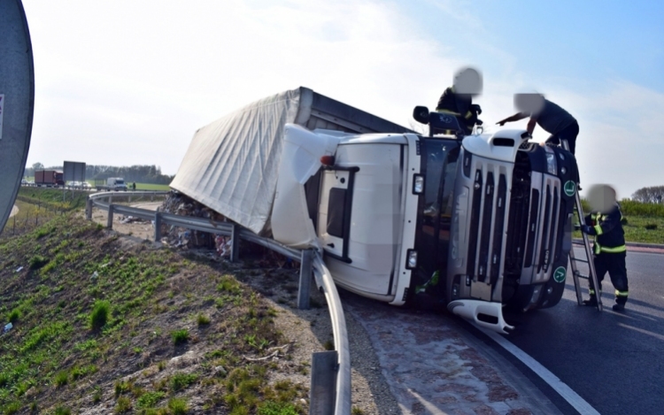 Több baleset is történt Győr közelében