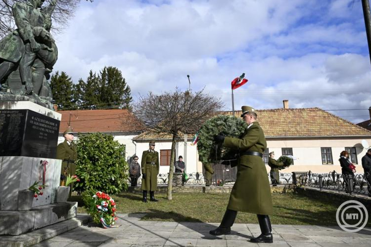 Több ezren vettek részt a XXVI. Doni Hősök Emléktúrán