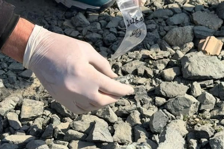 Azbesztszennyezés - Két területet zár le a GYSEV Szombathelyen a veszélyes anyagot tartalmazó kőzúzalék miatt