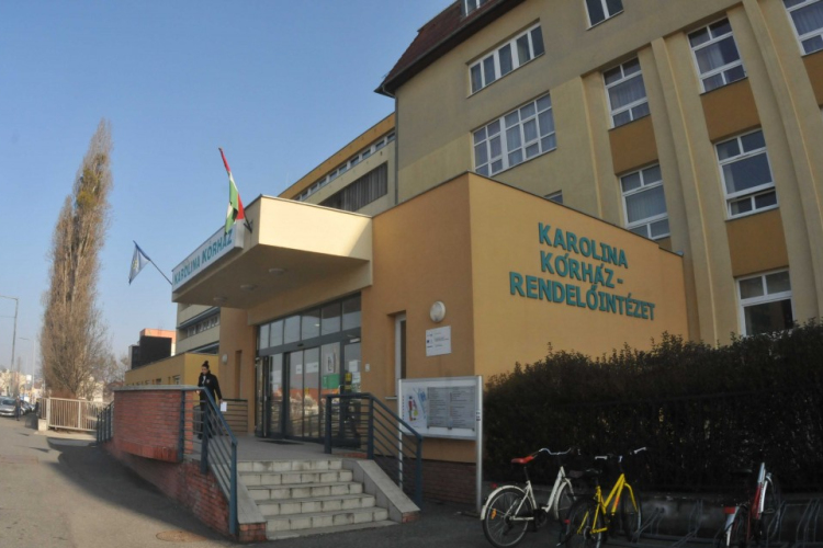 Látogatási tilalom a Karolina Kórház Sürgősségi osztályán is