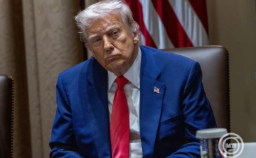 Trump arról beszélt, hogy fel is hagyhat USA az ukrajnai béketörekvéseivel