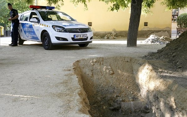 Bomba Székesfehérváron - Fél kilenctől tízezer embert átmenetileg kitelepítenek