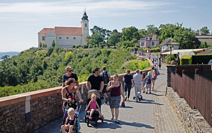 Visit Hungary: mintegy hétszázezren pihentek Magyarországon a tavaszi szünetben