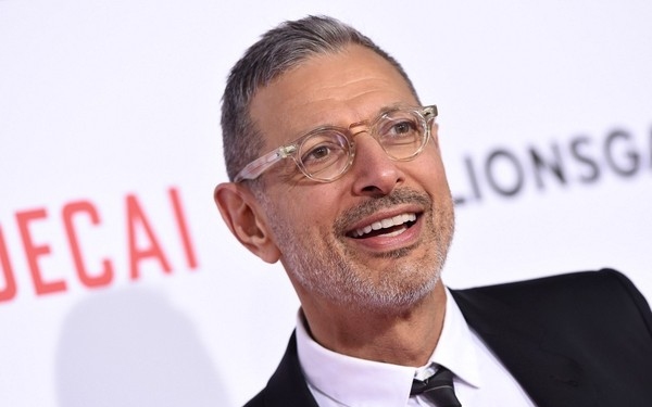 Jeff Goldblum visszatér a dínóvilágba a Jurassic World folytatásában