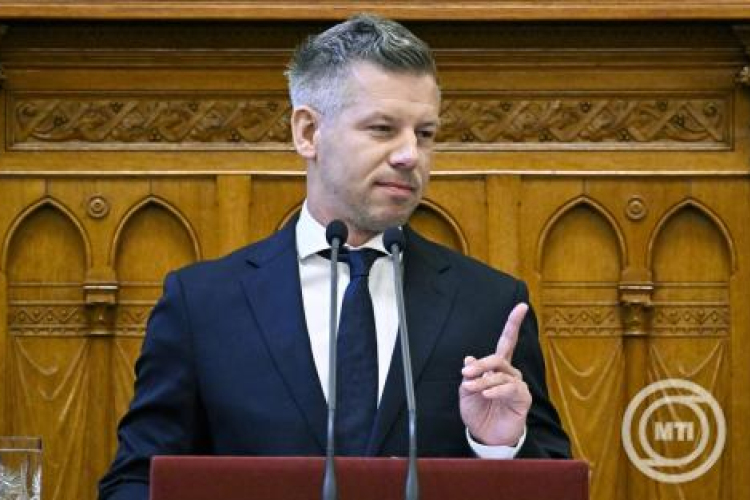 Magyar Péter: botrányos módon esik szét az egykori állampárt